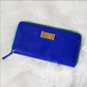 Steve Madden blue teal zip around wallet